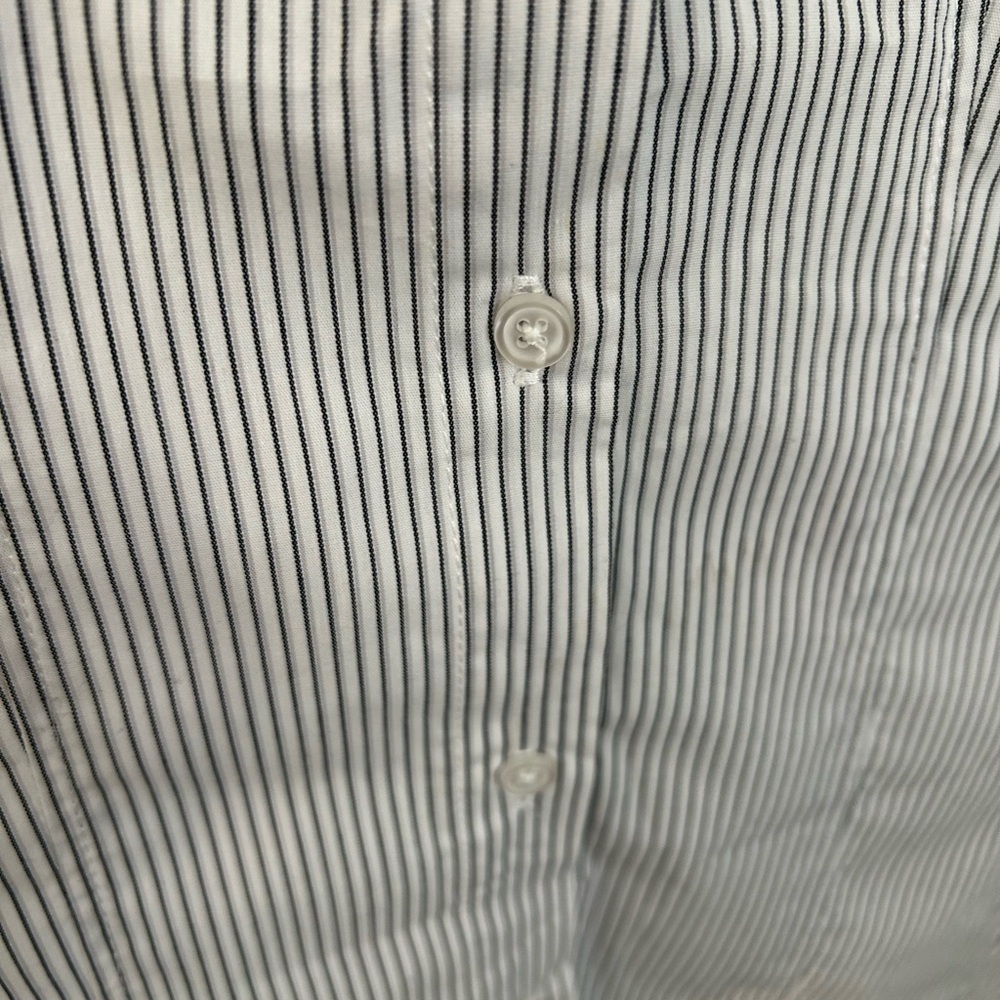 Covington quarter slit sleeve button down stretch top - Picture 5 of 8